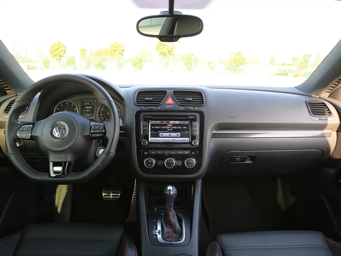 Volkswagen Scirocco 2013 2.0TSI GTS фото 4