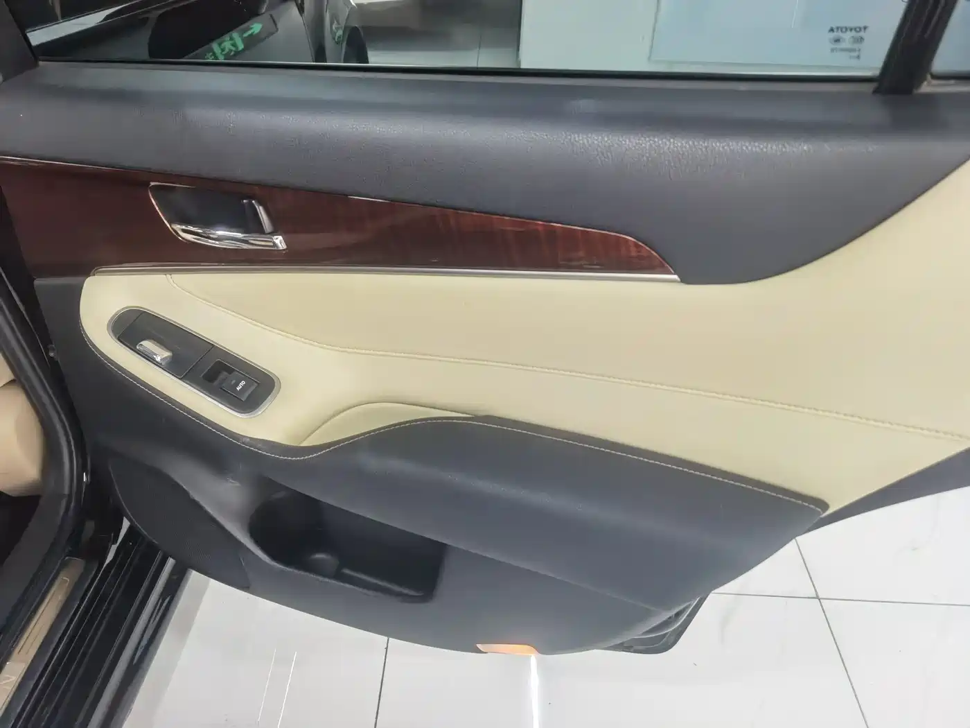 Toyota Crown 2015 2.0T Fashion фото 16