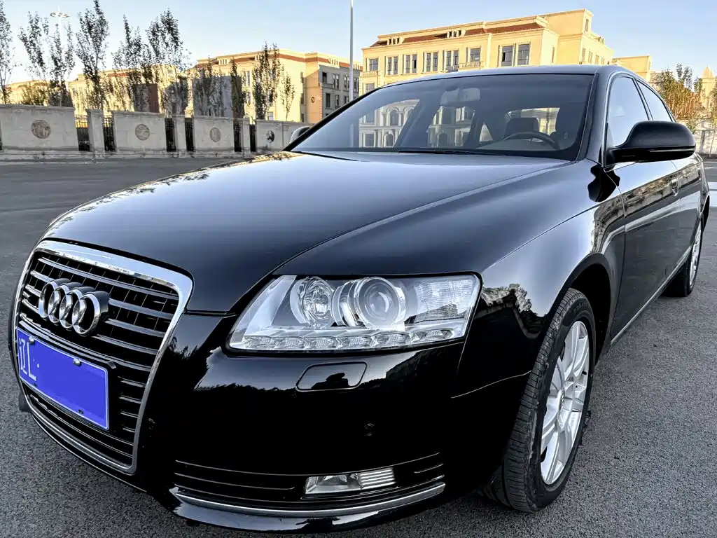 Фото 4 - Audi A6L