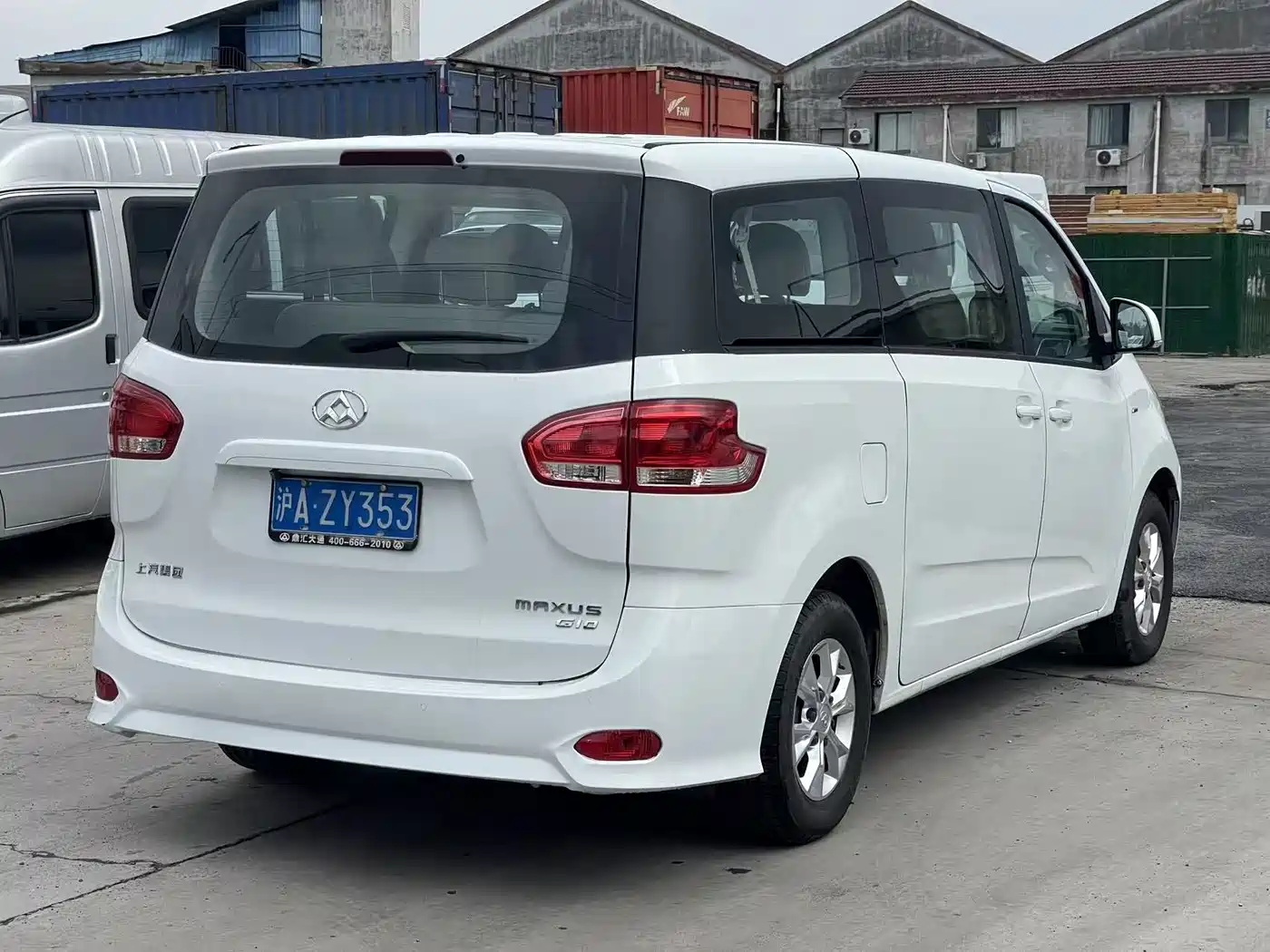 SAIC Maxus Maxus G10 2015 2.0T Automatic Commemorative Edition фото 12