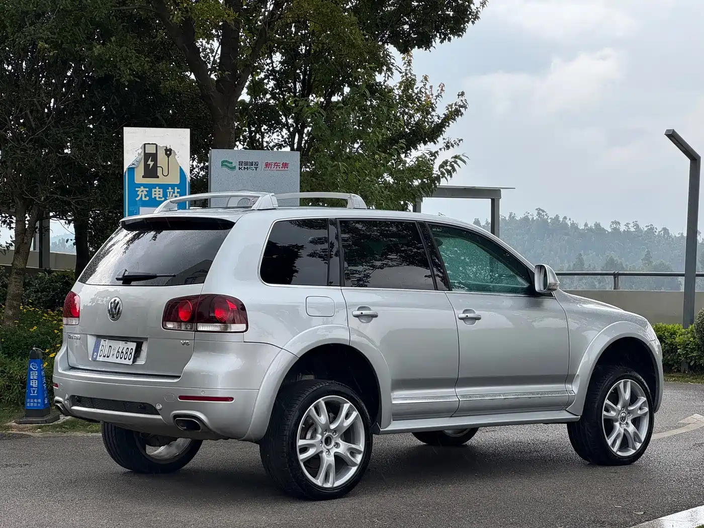 Volkswagen Touareg 2010 2010 3.6 Limited Luxury Edition