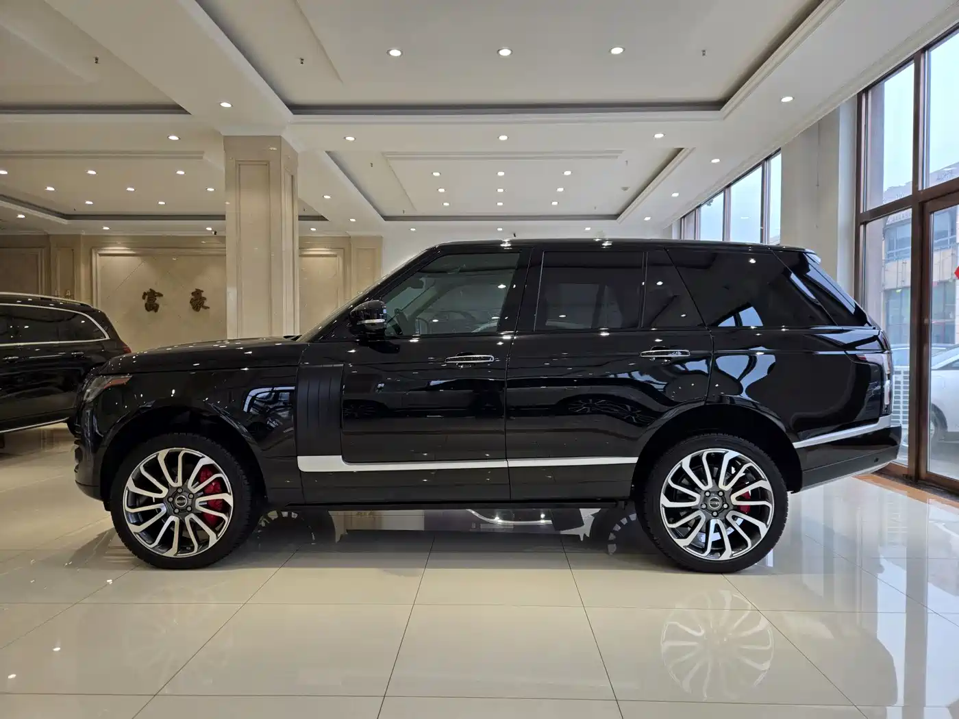 Land Rover Range Rover фото 4