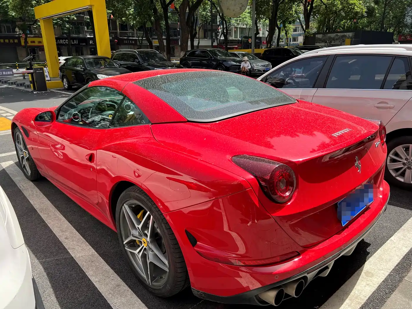 2016 Ferrari California T