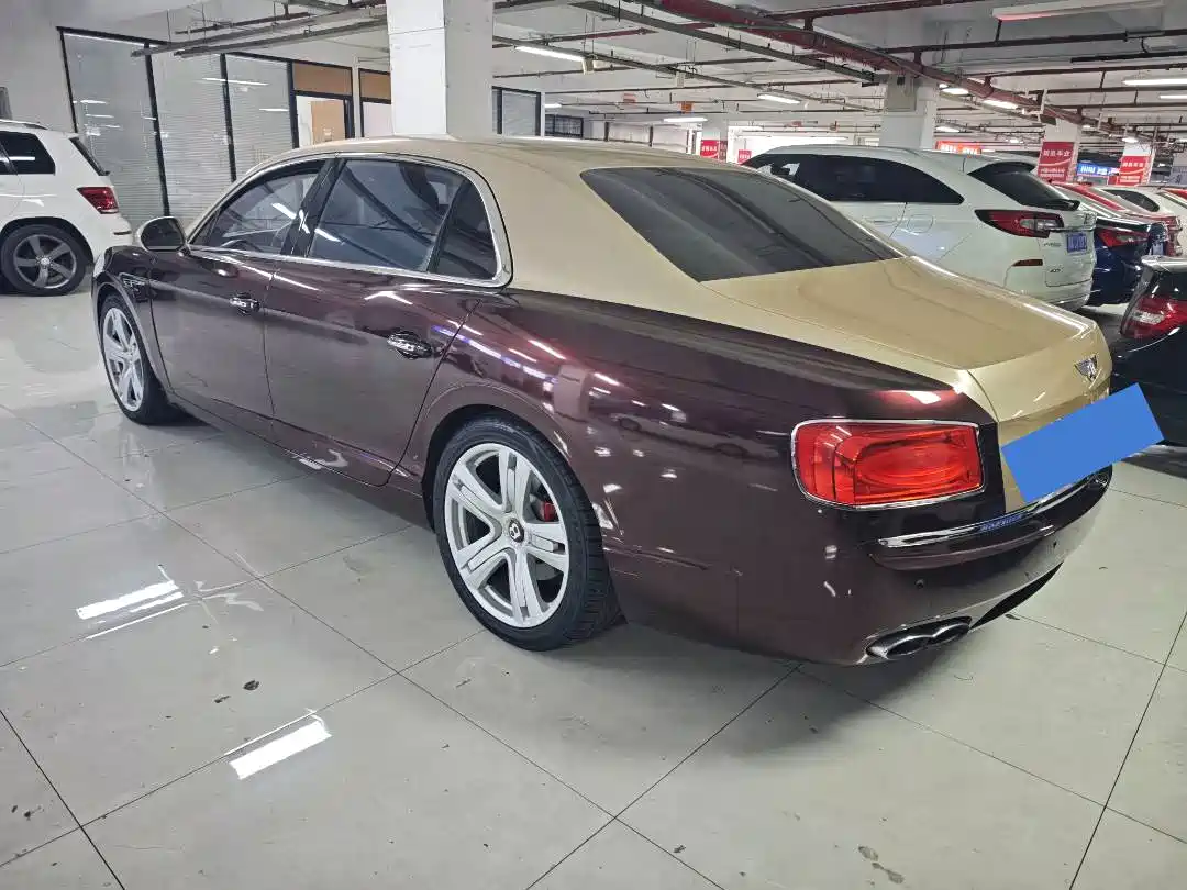 صورة 11 - Bentley Flying Spur