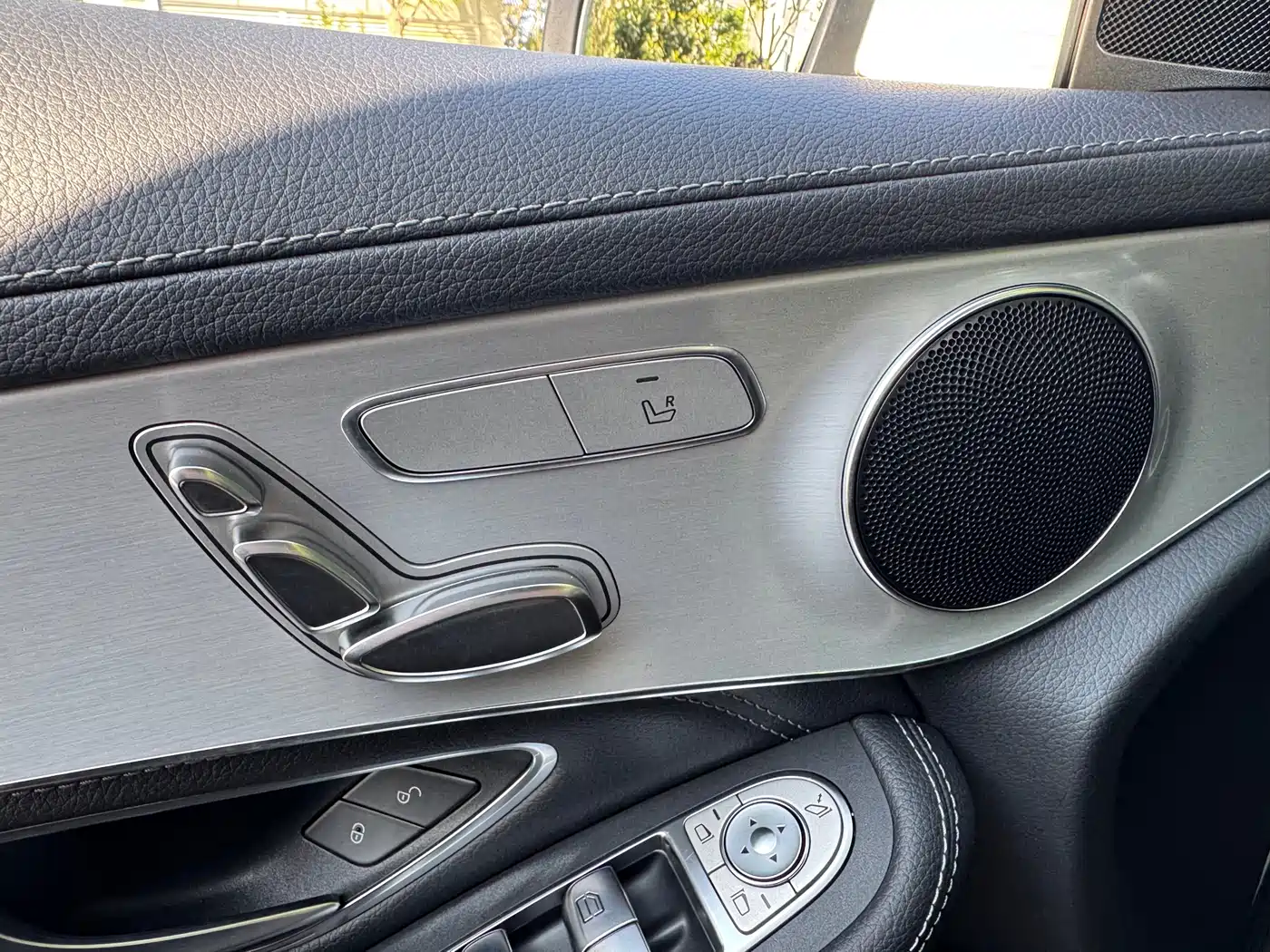 Mercedes-Benz GLC 2020 Facelift GLC 260 L 4MATIC Dynamic фото 27