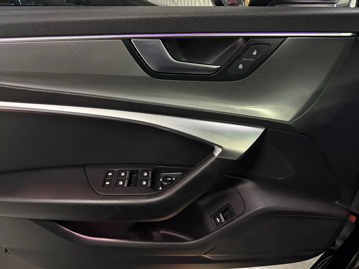 Photo 27 - Audi A6L