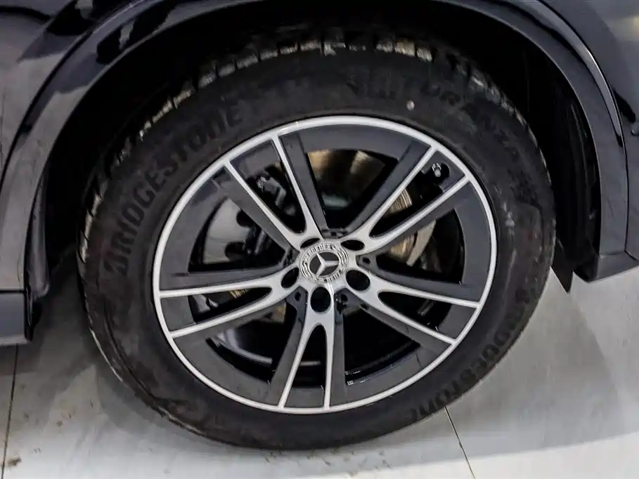 Mercedes-Benz GLC 2025 Model Year GLC 260 L 4MATIC Luxury фото 25