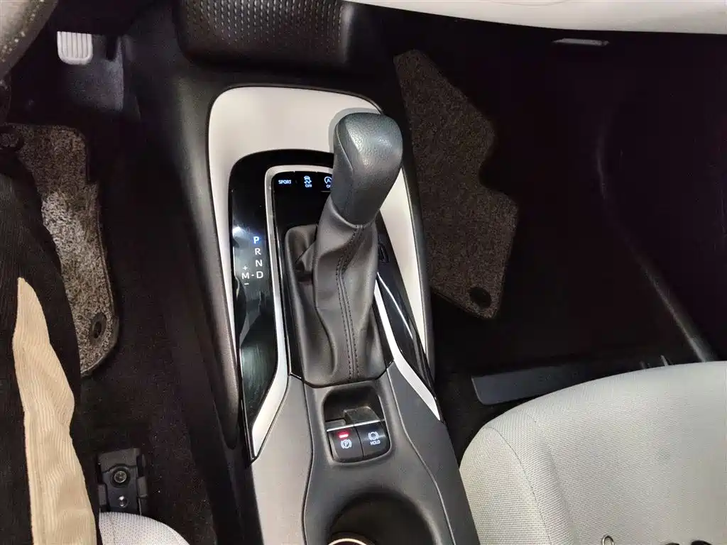 Toyota Levin 2019 185T CVT Luxury Edition China VI фото 10