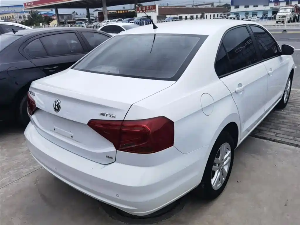 Volkswagen Jetta 2019 Dream Edition 1.5L Manual Fashion фото 7