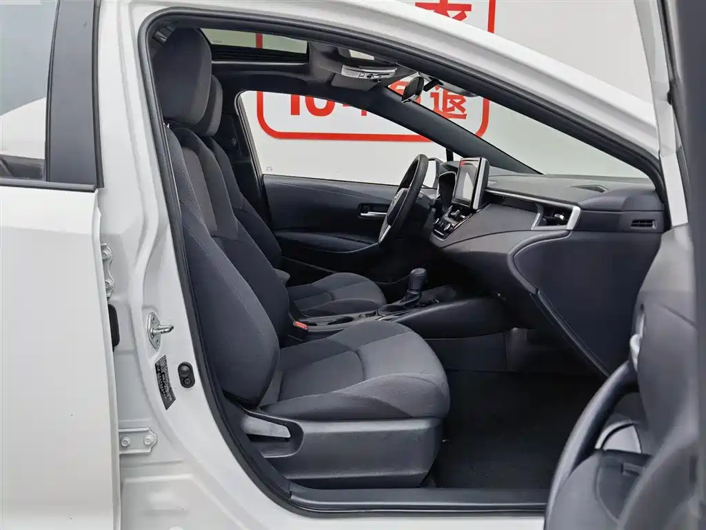 Toyota Levin 2022 185T CVT Luxury Edition фото 23