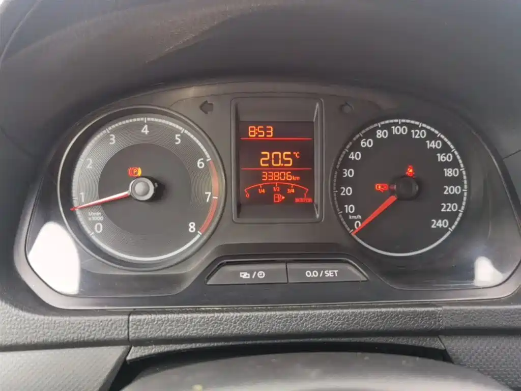 Volkswagen Jetta 2019 Dream Edition 1.5L Manual Fashion фото 12