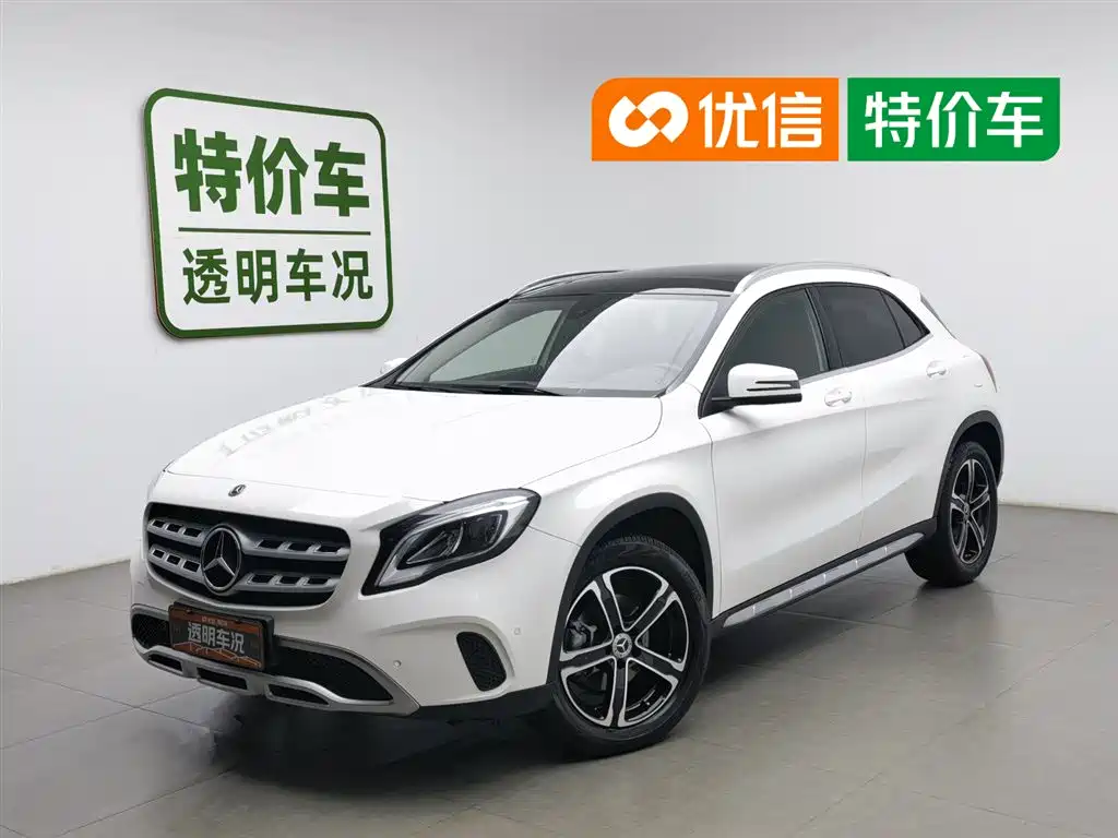 Mercedes-Benz GLA 2018 GLA 200 Fashion