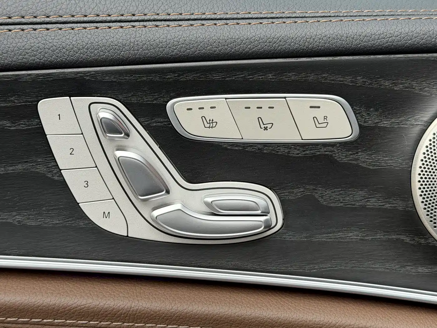 Mercedes-Benz E-Class 2023 Facelift E 300 L Sport Luxury фото 18