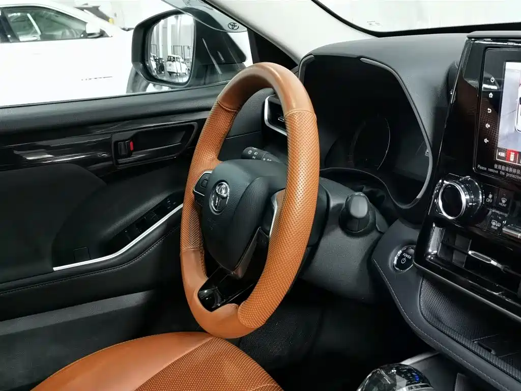 Toyota Highlander 2023 2.5L Smart Hybrid Dual Engine AWD Elite 7-Seater фото 22