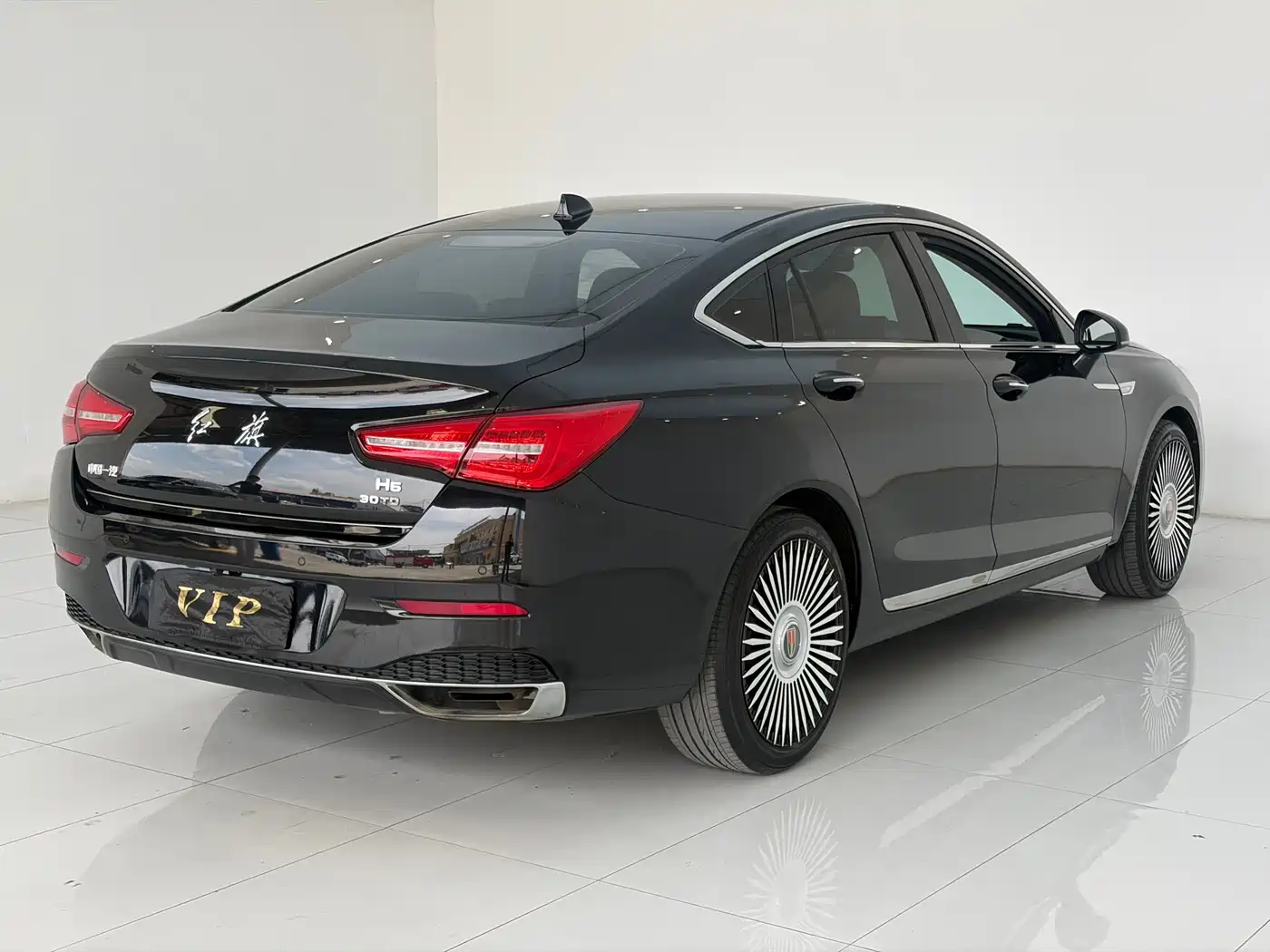 Hongqi H5 2020 1.5T DCT Qi Rhythm Edition фото 9