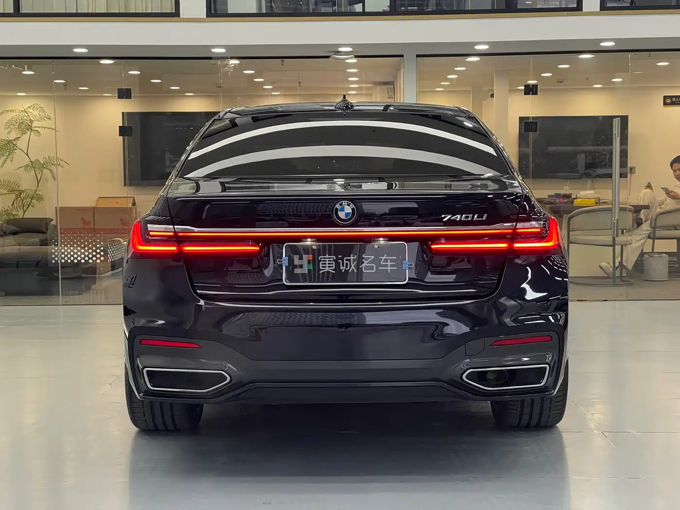 BMW 7 Series 2021 Model 740Li Leading M Sport Package фото 6