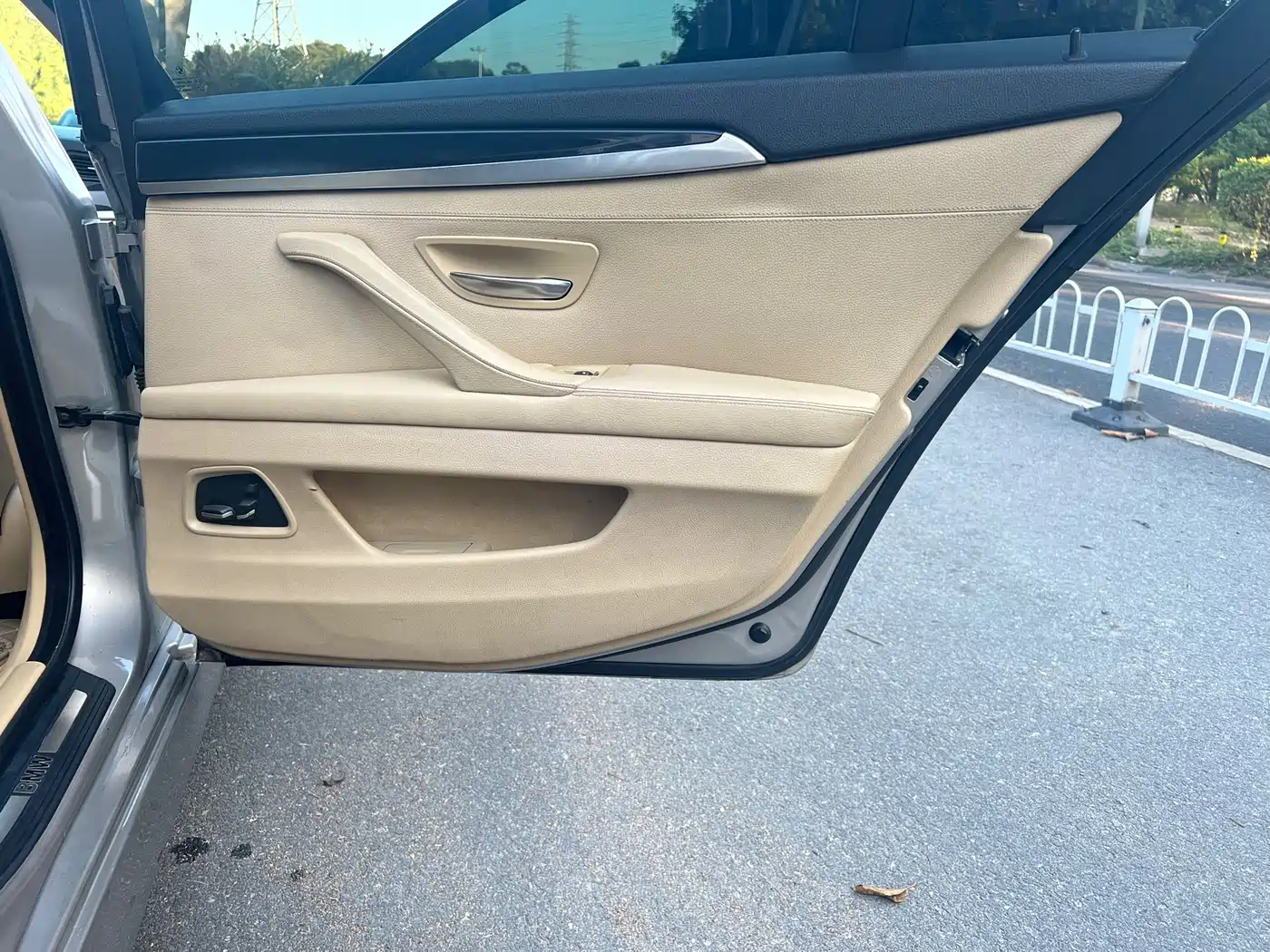 BMW 5 Series 2013 520Li Elegance фото 26