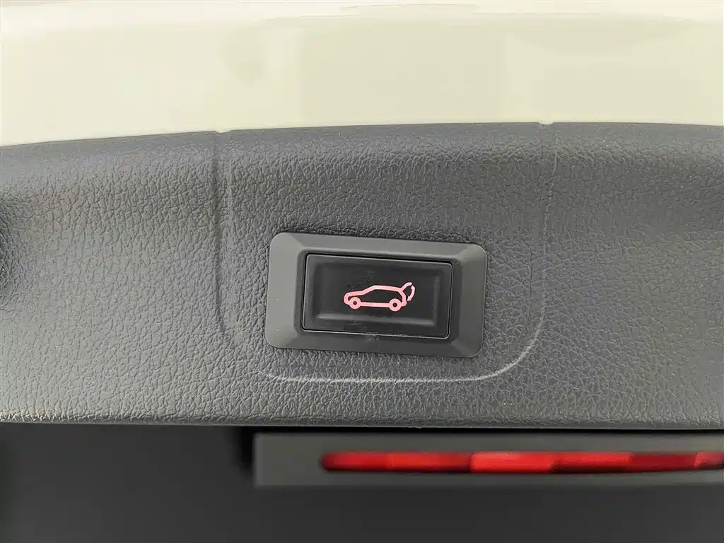 Mercedes-Benz C-Class 2022 C 200 L Sport Version фото 17