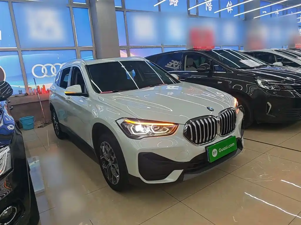 BMW X1 2022 sDrive25Li Leading фото 4