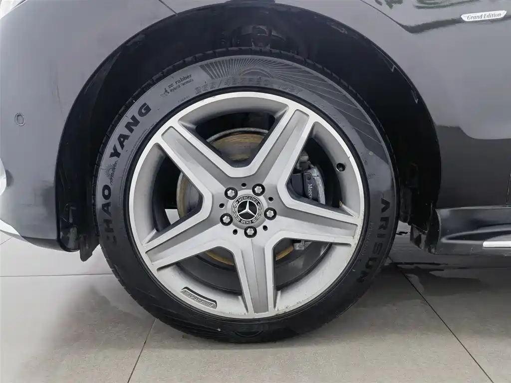 Mercedes-Benz GLE 2019 GLE 400 4MATIC Collector's Edition (Special Configuration) фото 17