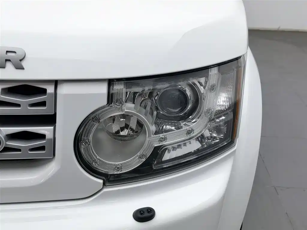 Land Rover Discovery 2013 3.0 SDV6 HSE Diesel фото 7