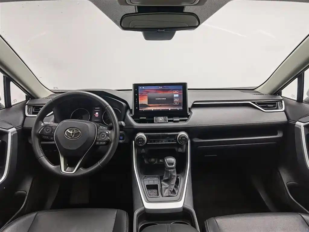 Toyota Wildlander 2022 2.0L CVT FWD Luxury PLUS Edition фото 5