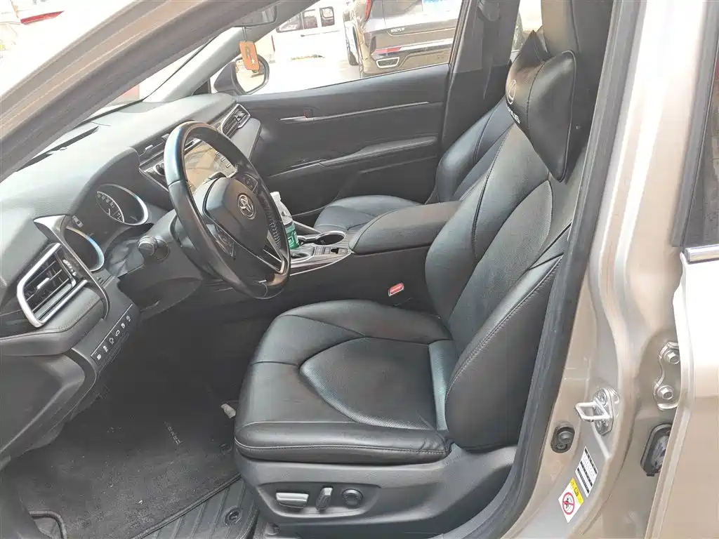 Toyota Camry 2018 2.5G Luxury Edition фото 15