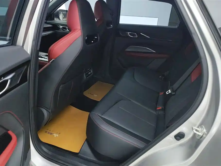 CHANGAN CHANGAN AUCHAN Z6