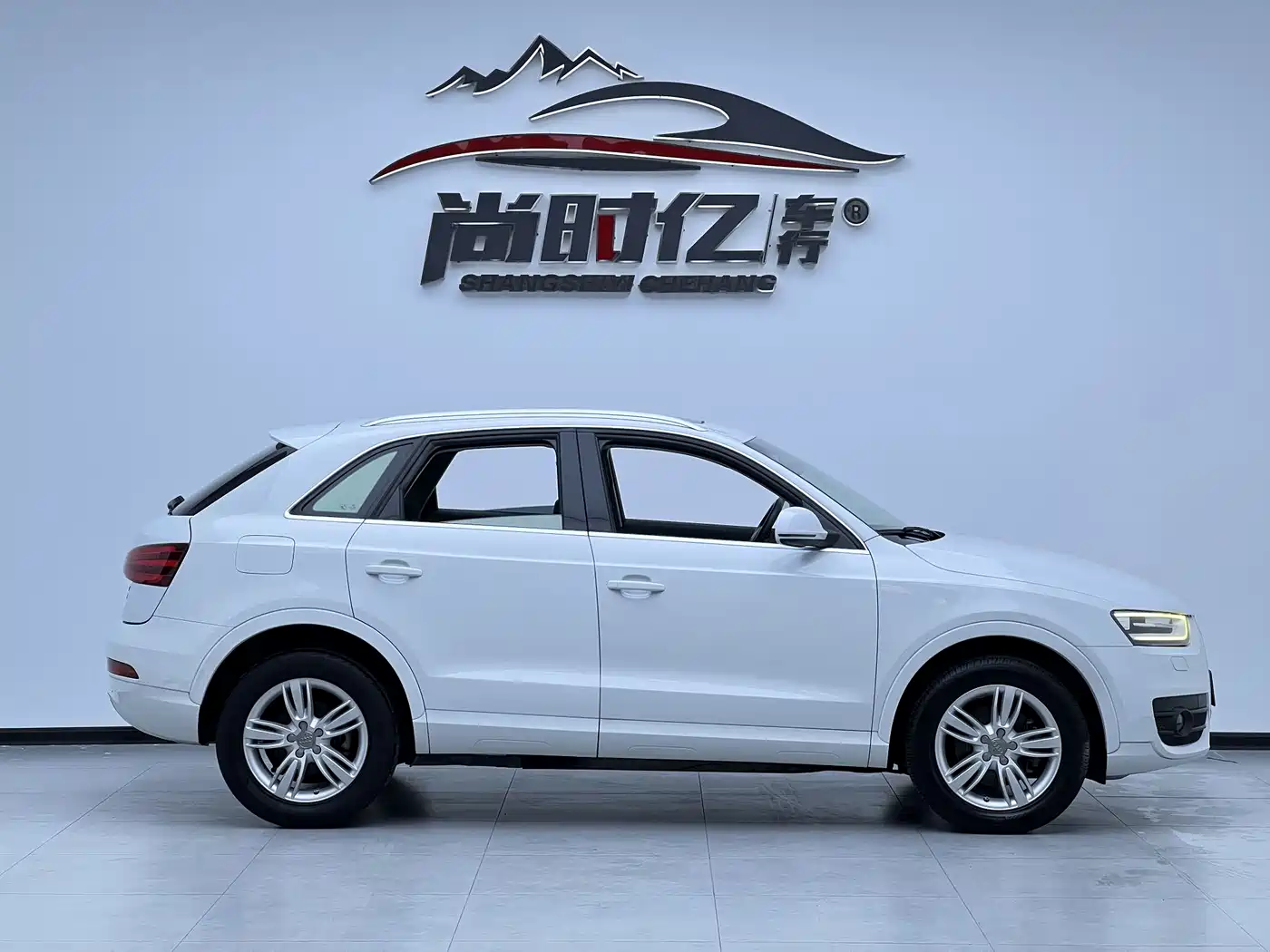 Audi Q3 2013 35 TFSI Comfort фото 2