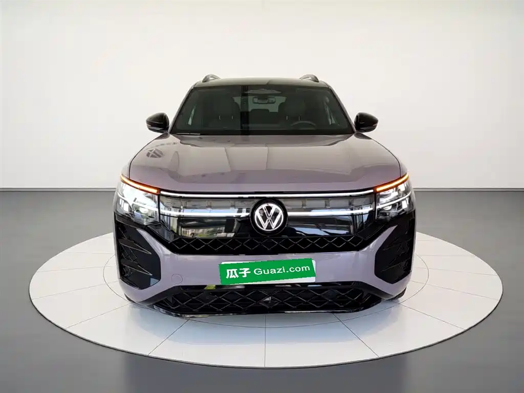 Volkswagen Teramont 2025 Teramont Pro 450TSI 4WD Summit Edition фото 3