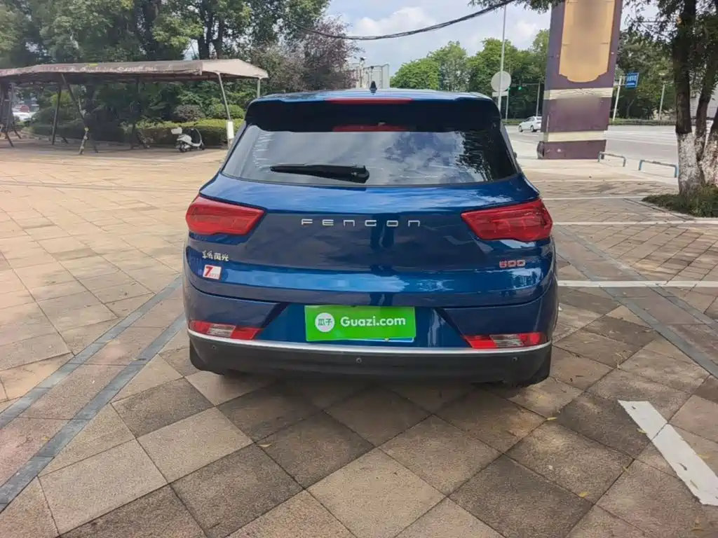 Dongfeng Fengguang Fengon 500 2021 2021 1.5L CVT Comfort