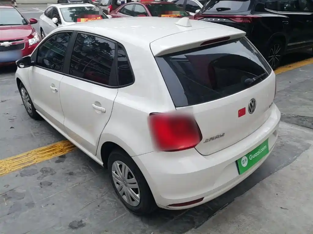 Volkswagen Polo 2016 1.4L Automatic Trend фото 5