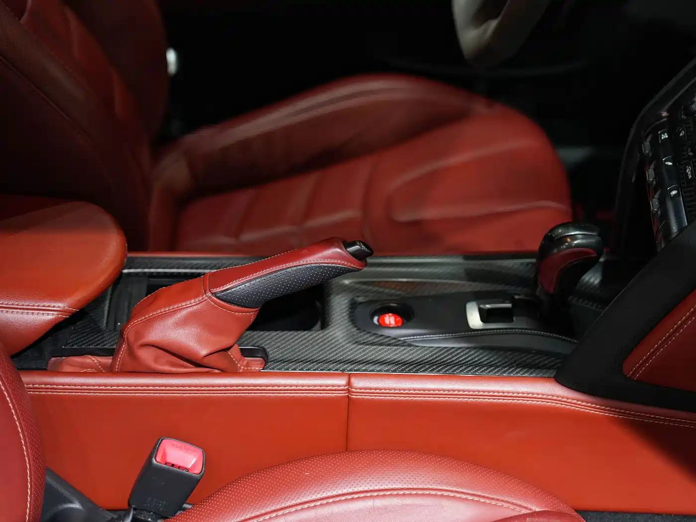 Nissan GT-R 2014 2014 3.8T Premium Edition (Brown-Red Interior)