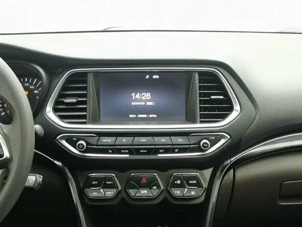 GAC Trumpchi Trumpchi GS4 2016 235T Manual Luxury Edition фото 12
