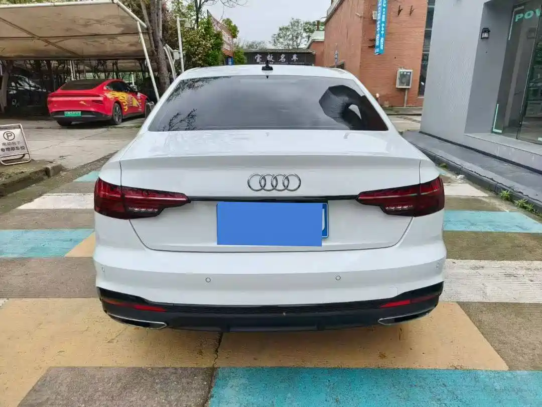 Audi A4L 2022 40 TFSI Luxury Dynamic фото 8