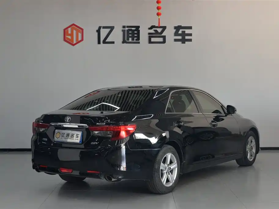 Toyota Reiz 2013 2.5V Elite Edition фото 24