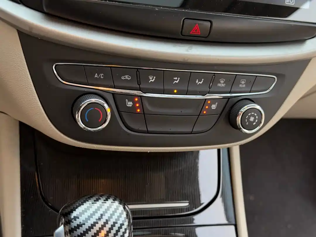 Buick Verano 2019 Sedan 15S Auto Leading фото 8