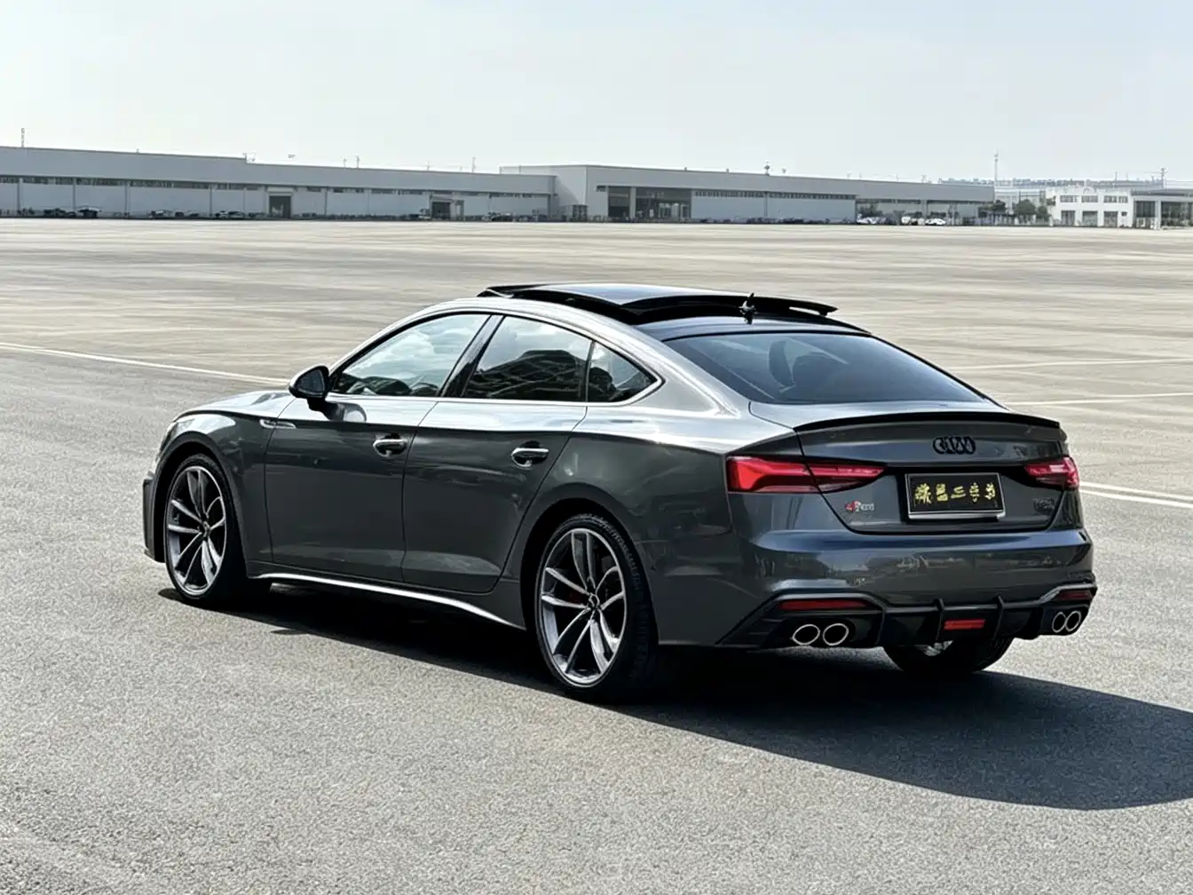 Photo 14 - Audi A5 (Import)