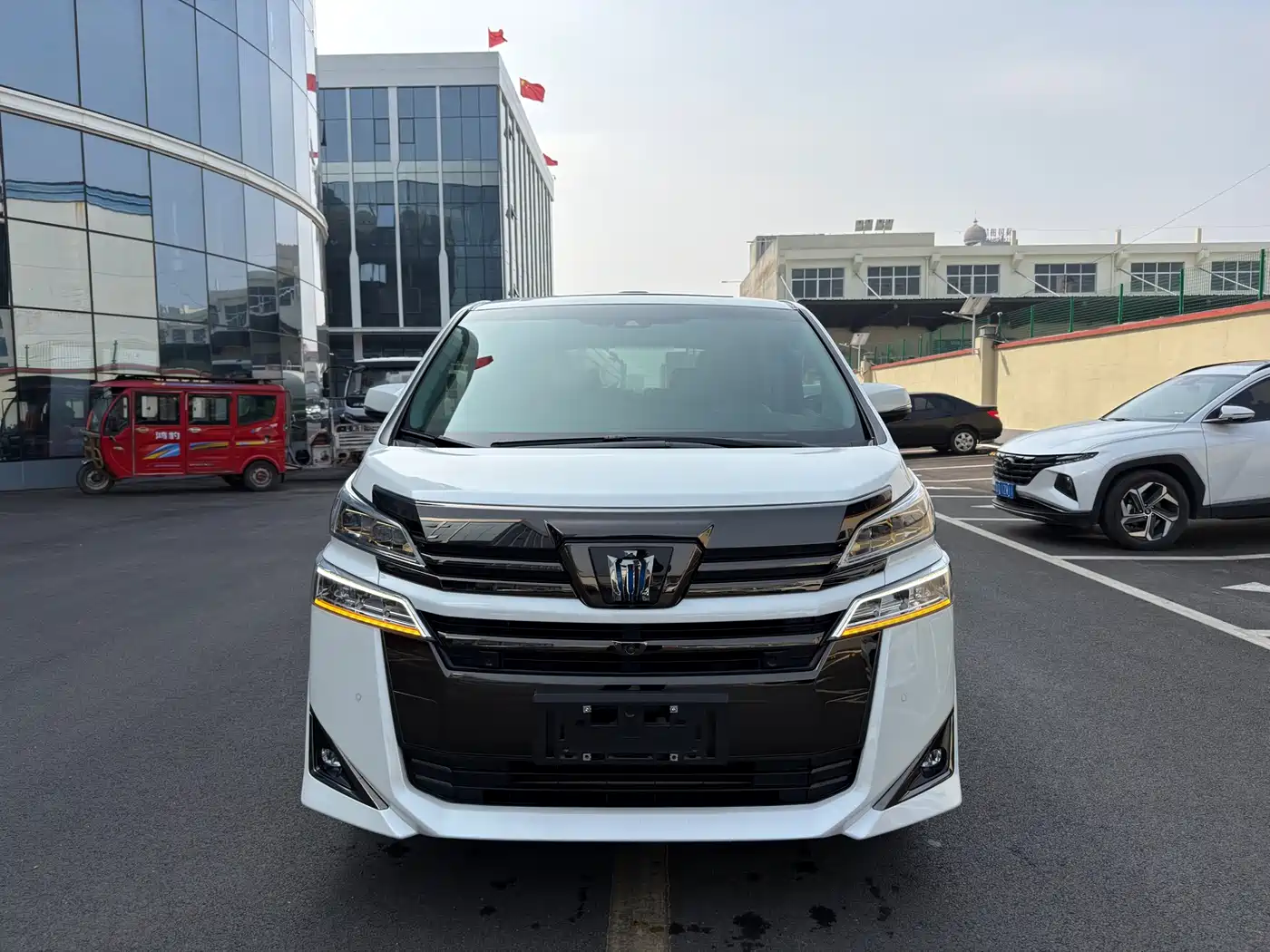 Toyota Vellfire 2023 Crown Hybrid 2.5L HV Luxury