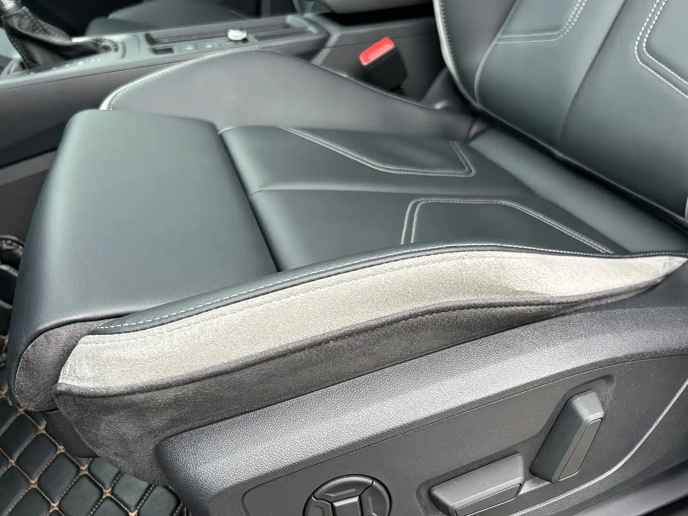 Audi Q3 2024 35 TFSI Fashion Sport фото 11