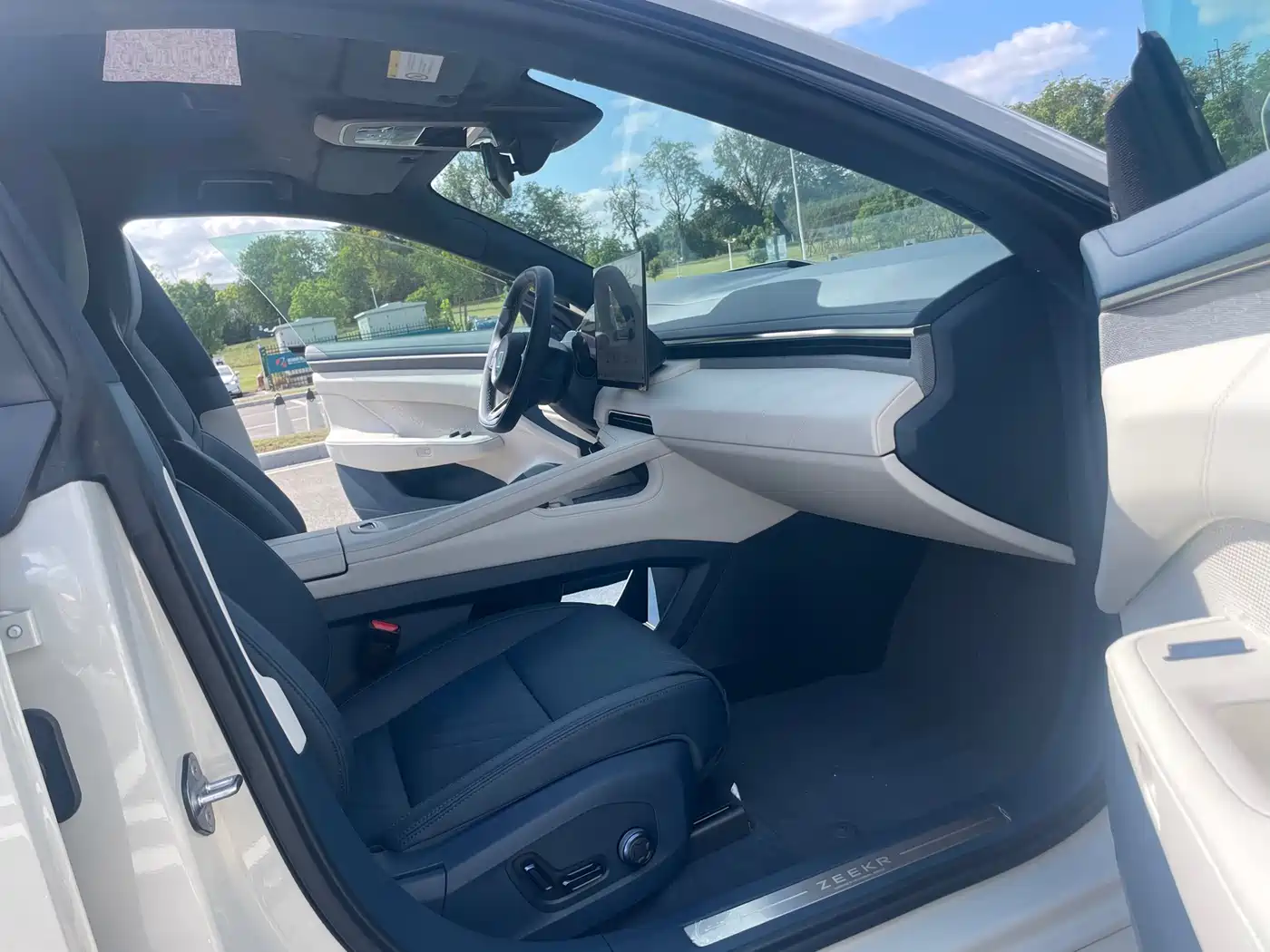 ZEEKR EXTREME KRYPTON 001