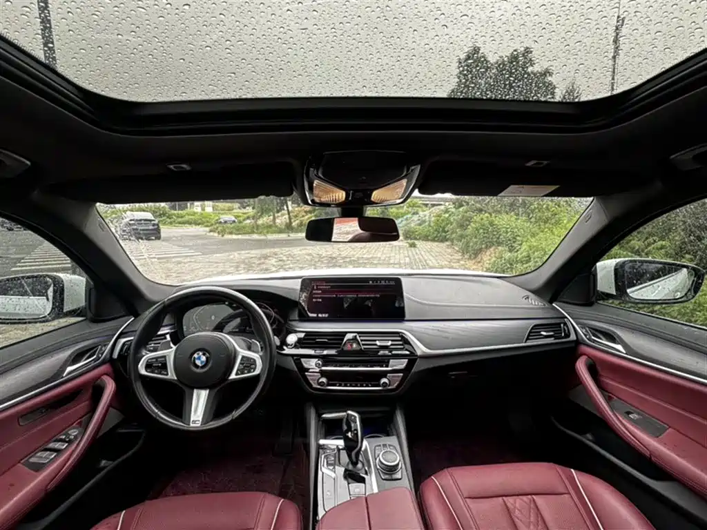 BMW 5 Series 2022 Facelift 530Li Leading M Sport Package фото 10