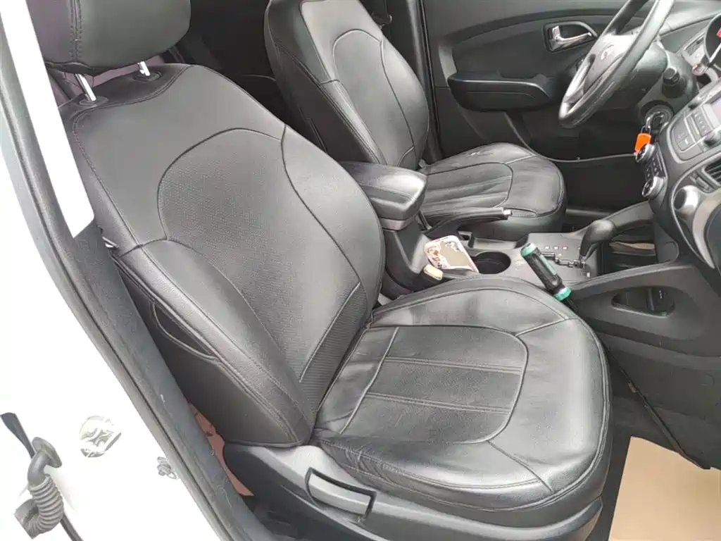Hyundai Beijing Hyundai ix35 2015 2.0L Automatic 2WD Comfort China V фото 25