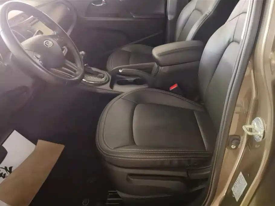 Kia Sportage 2014 2.0L Automatic 2WD DLX фото 9