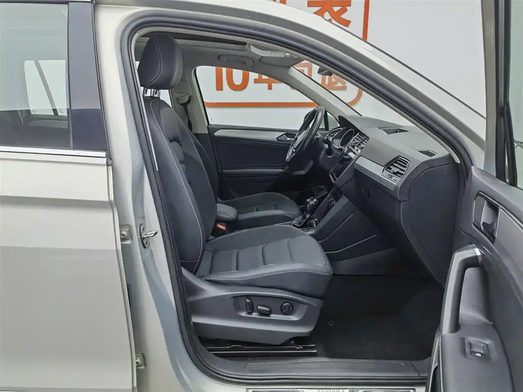 Volkswagen Tiguan L 2019 330TSI Auto 2WD Smart Luxury Edition China V фото 23