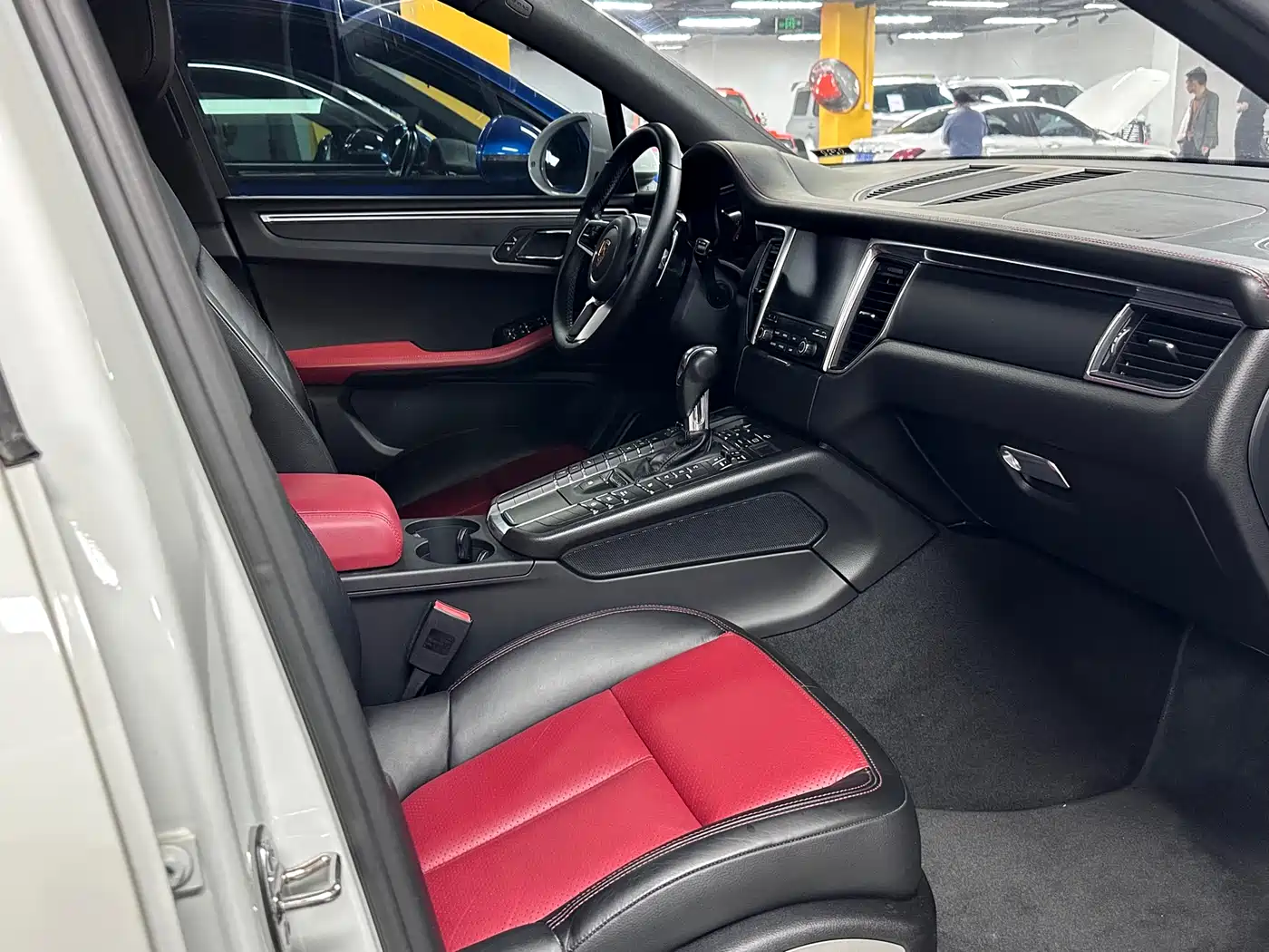 Porsche Macan 2017 Macan 2.0T фото 4