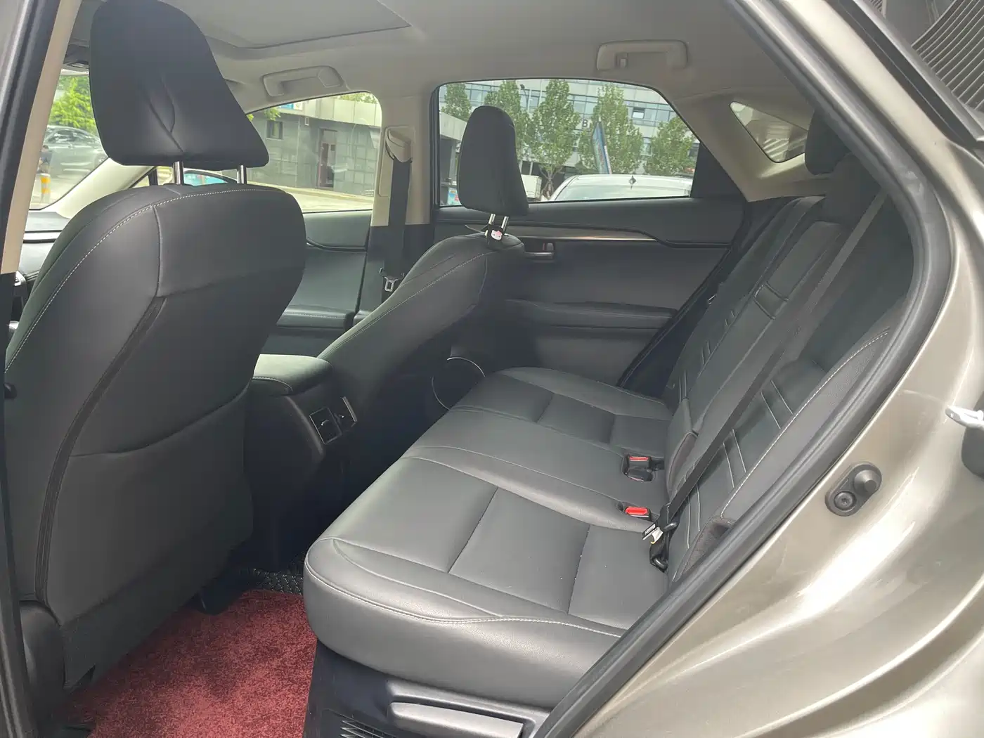 Lexus NX 2020 300h FWD F Sport China VI фото 19