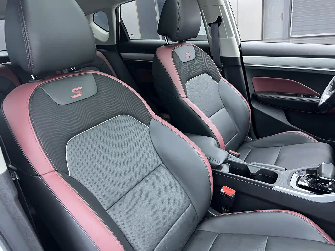 GEELY AUTOMOBILE BINYUE