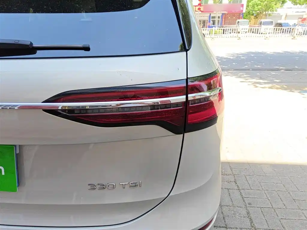 Volkswagen Viloran 2020 330TSI Luxury Edition фото 8
