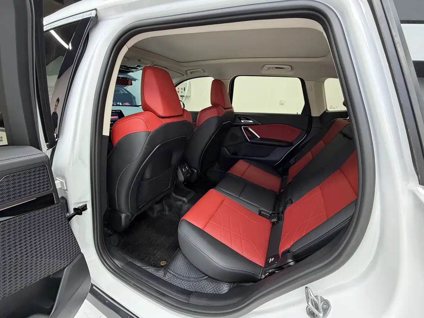 BMW X1 2023 sDrive20Li X Design Package фото 14